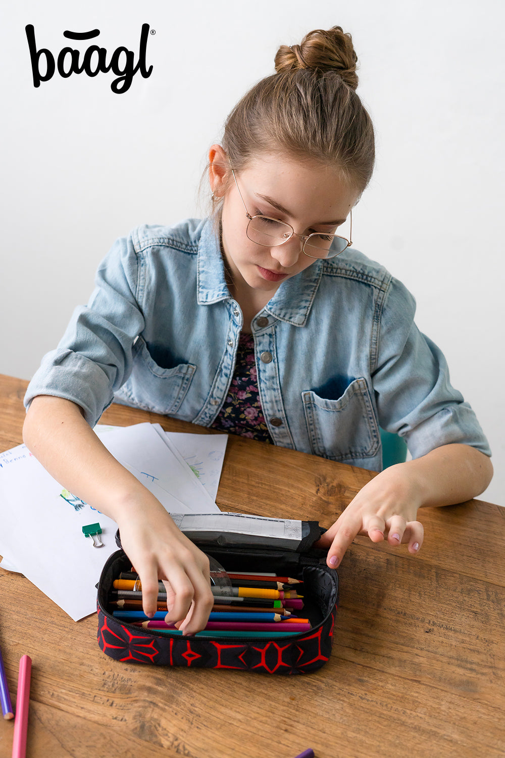 School etui Red Polygon