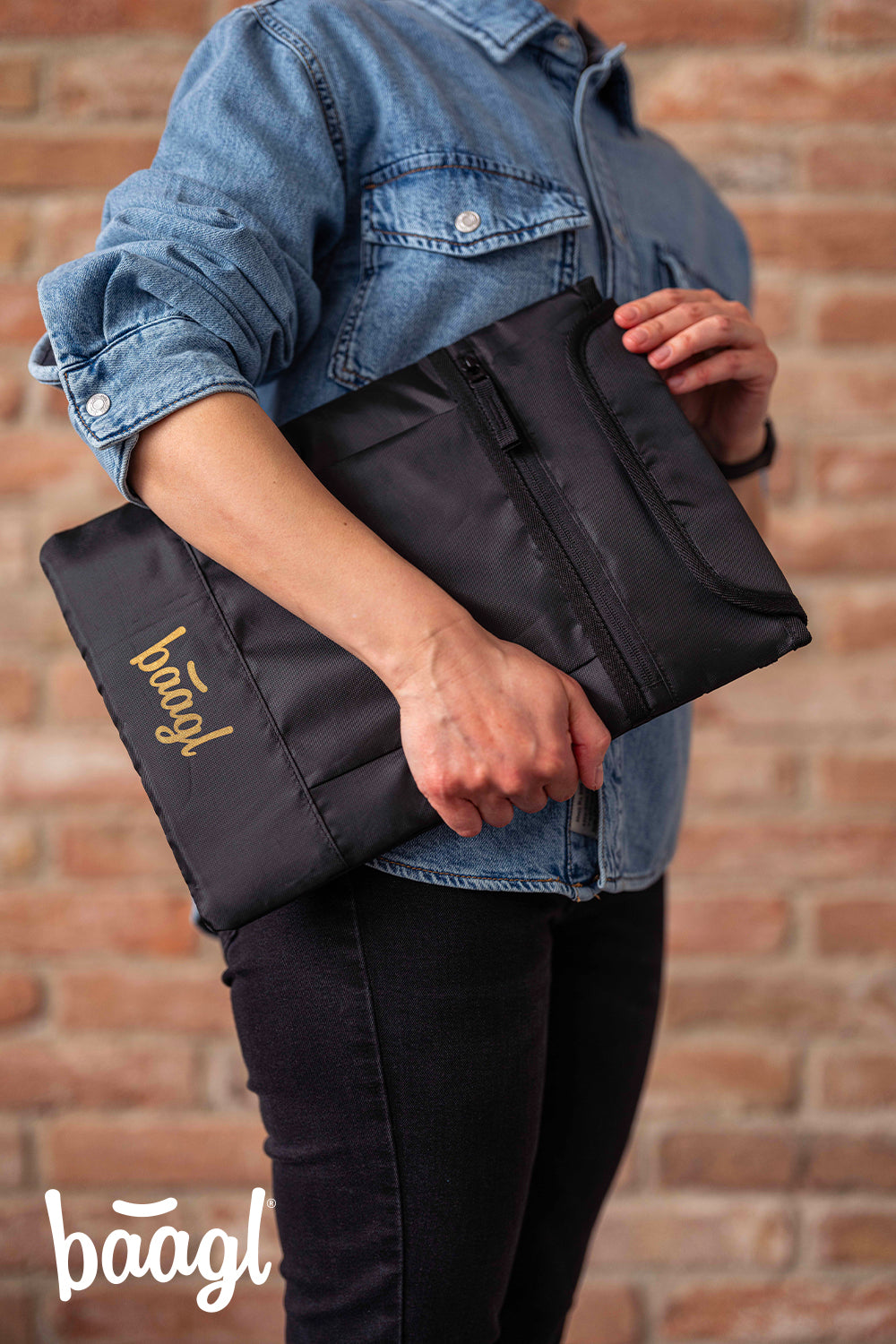 Laptop sleeve Gold