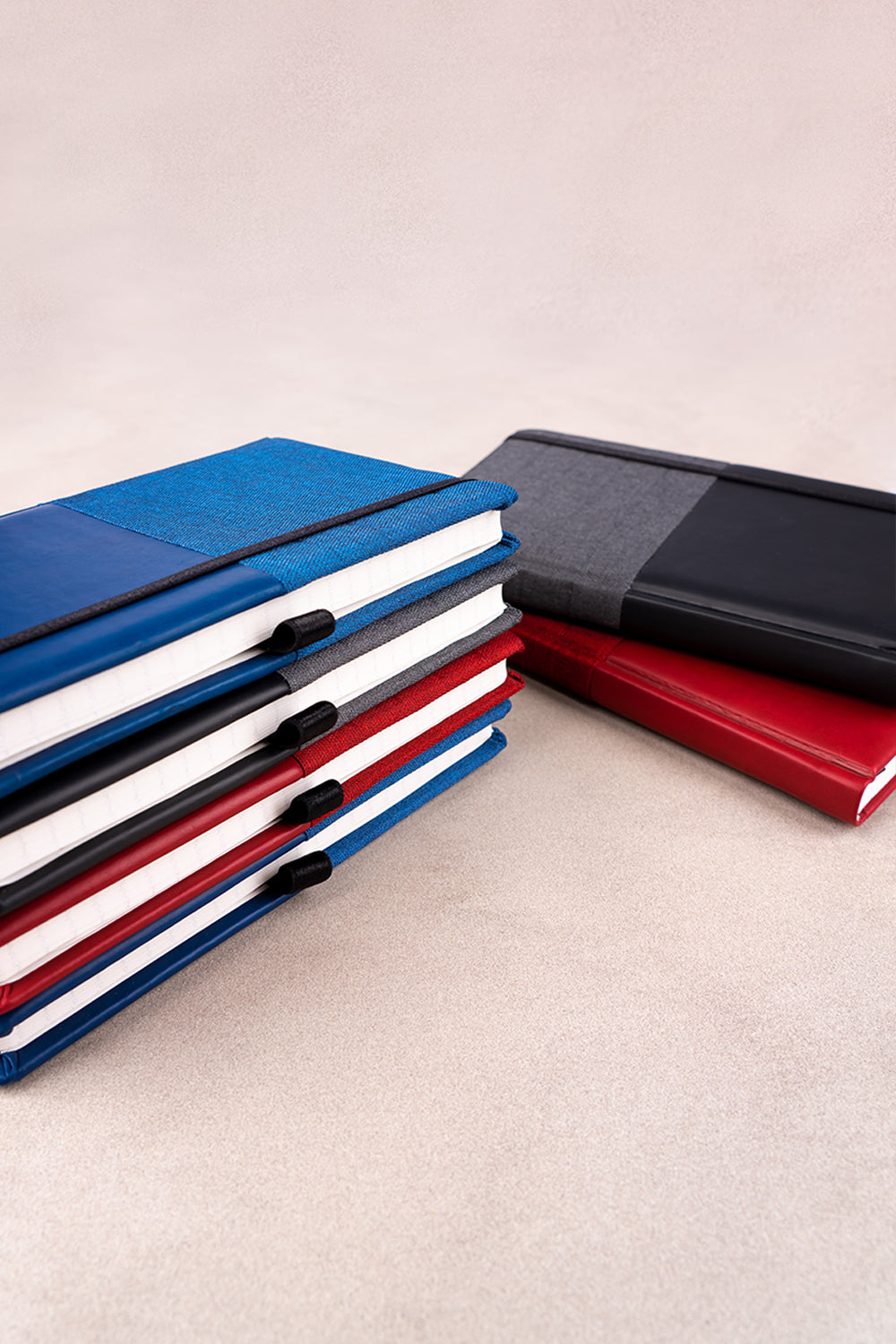 Notebook Skiver, red–burgundy, lined, 13 × 21 cm