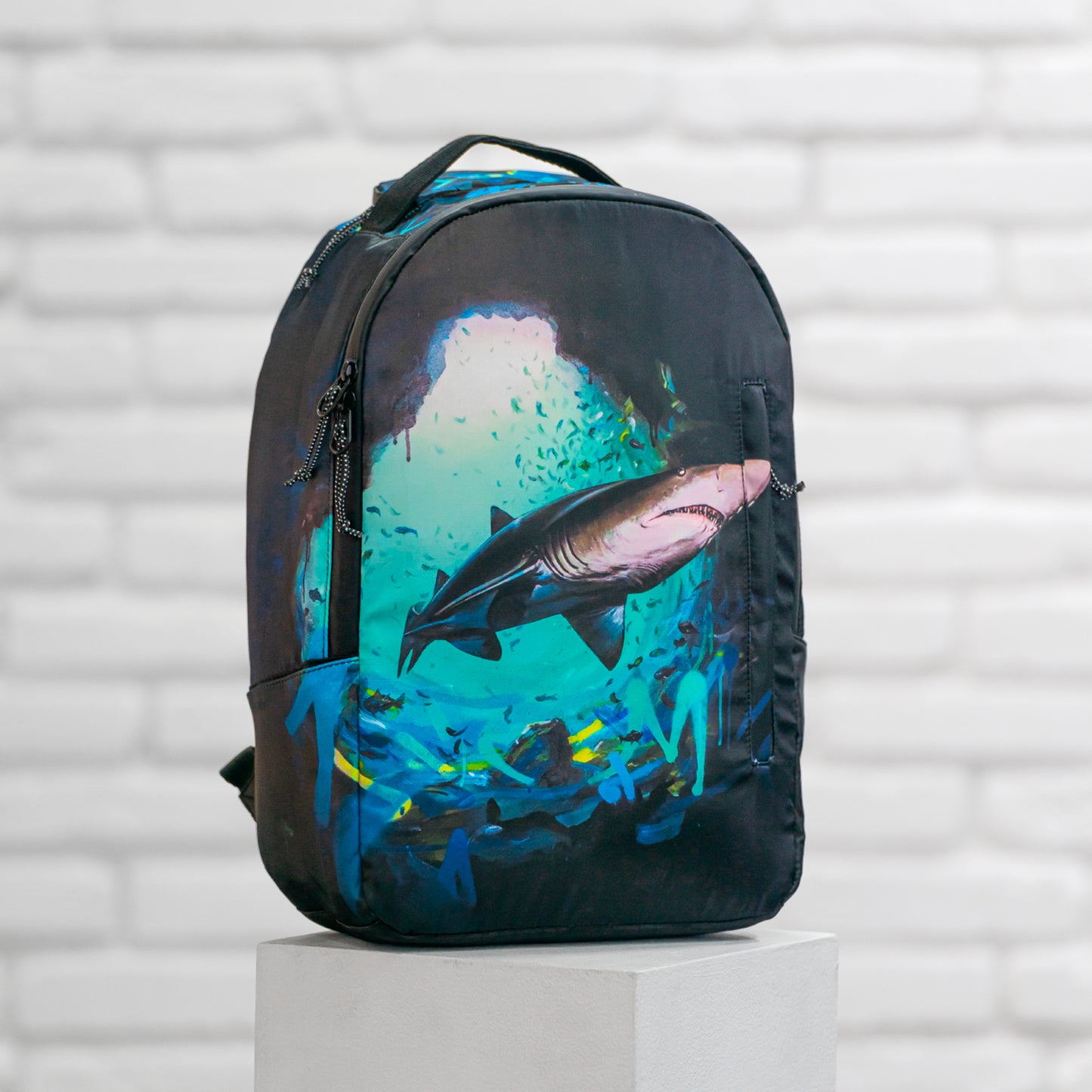 Backpack eARTh Shark by Lukero