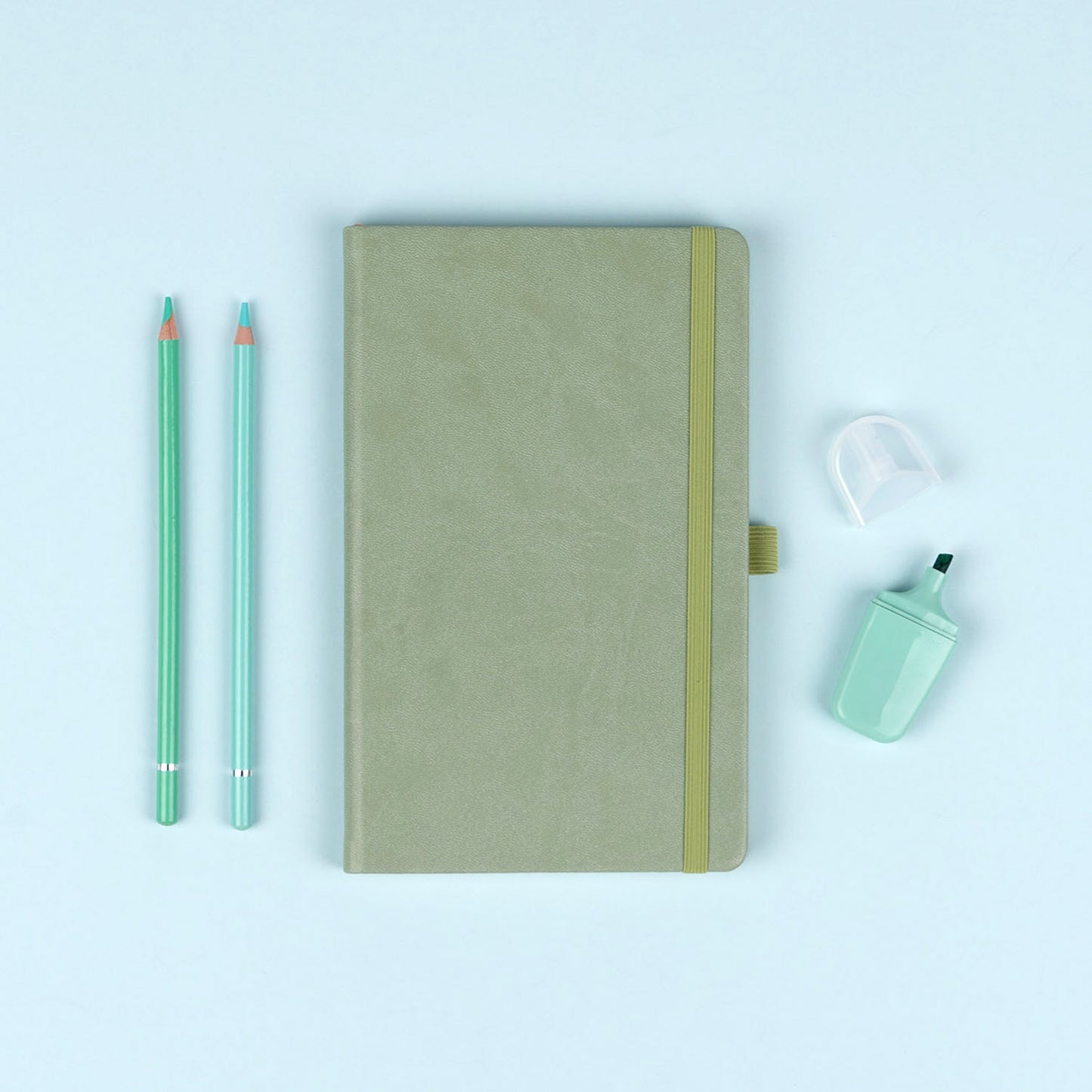 Notebook Green, lined, 13 × 21 cm