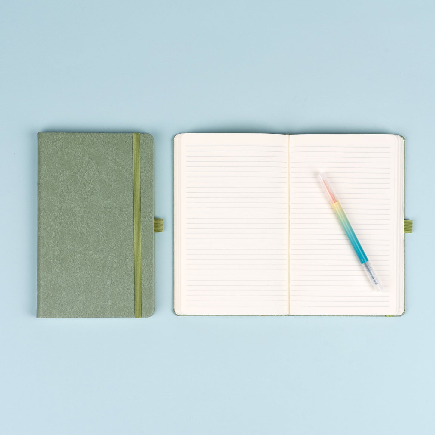 Notebook Green, lined, 13 × 21 cm