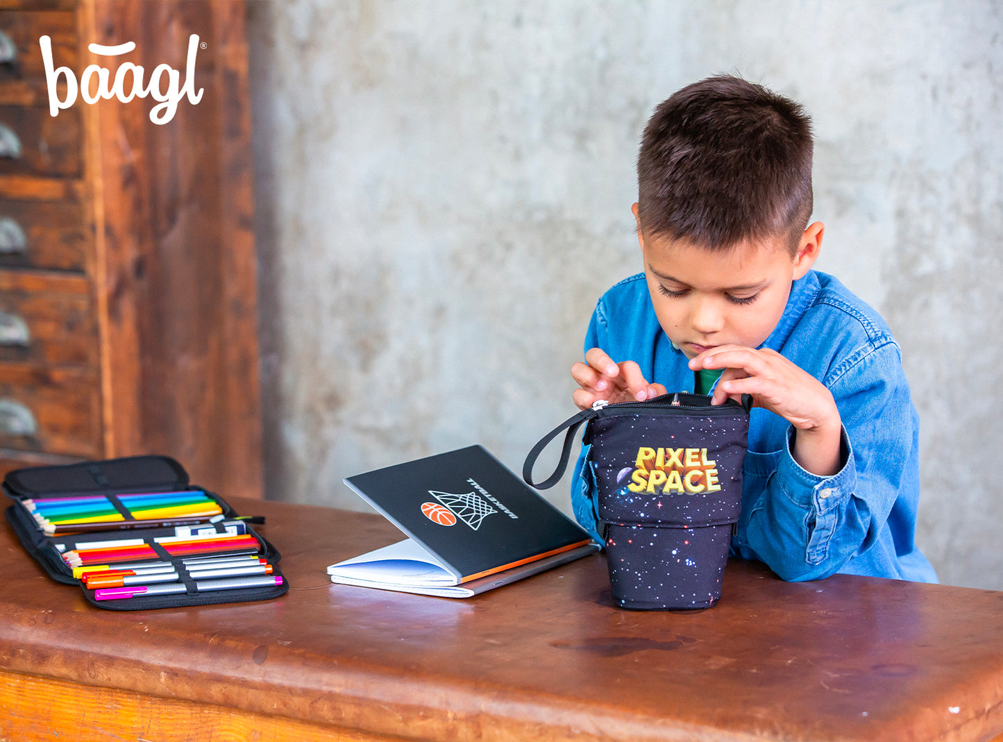 Pencil case Pop Up Pixel space