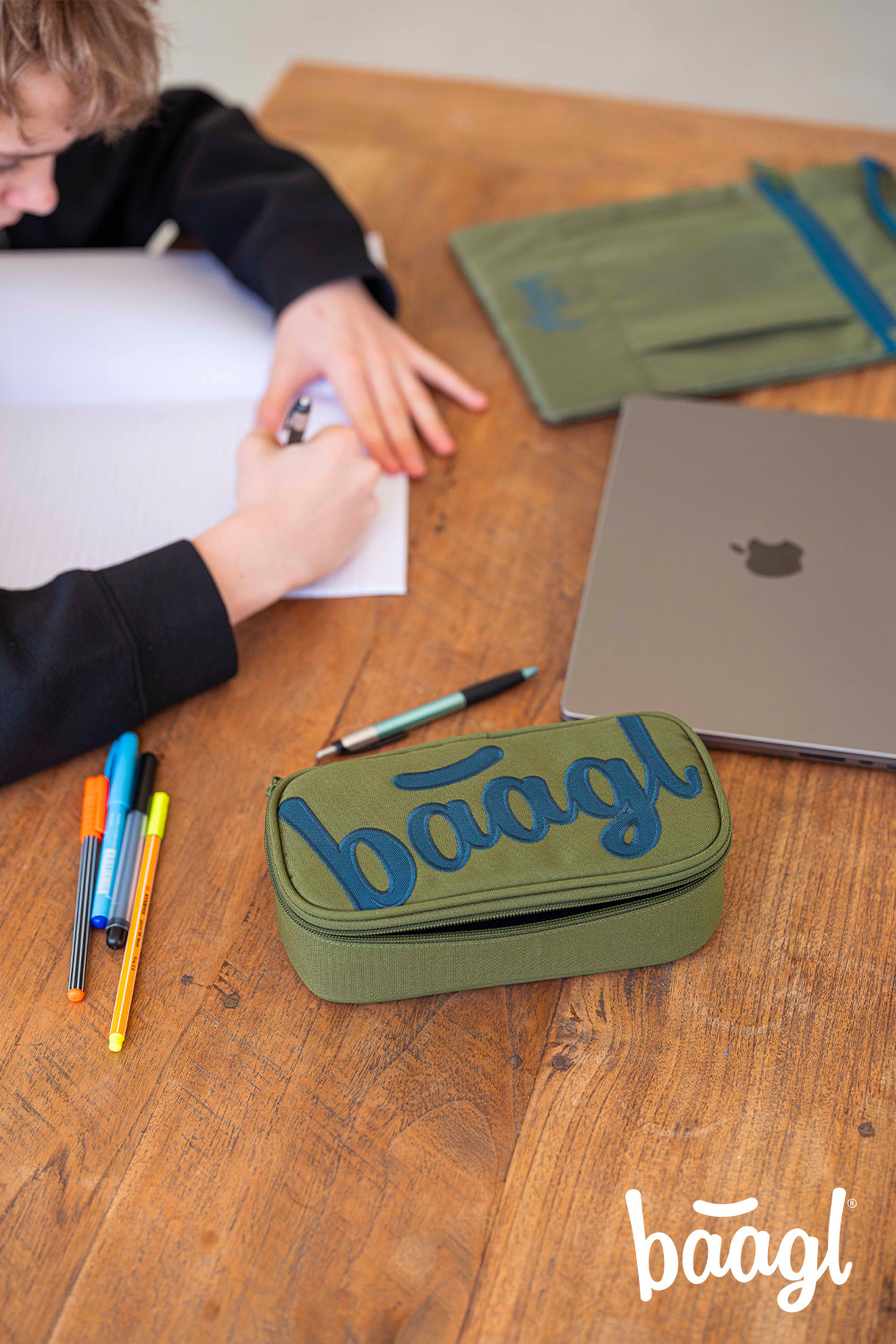 School etui Olive